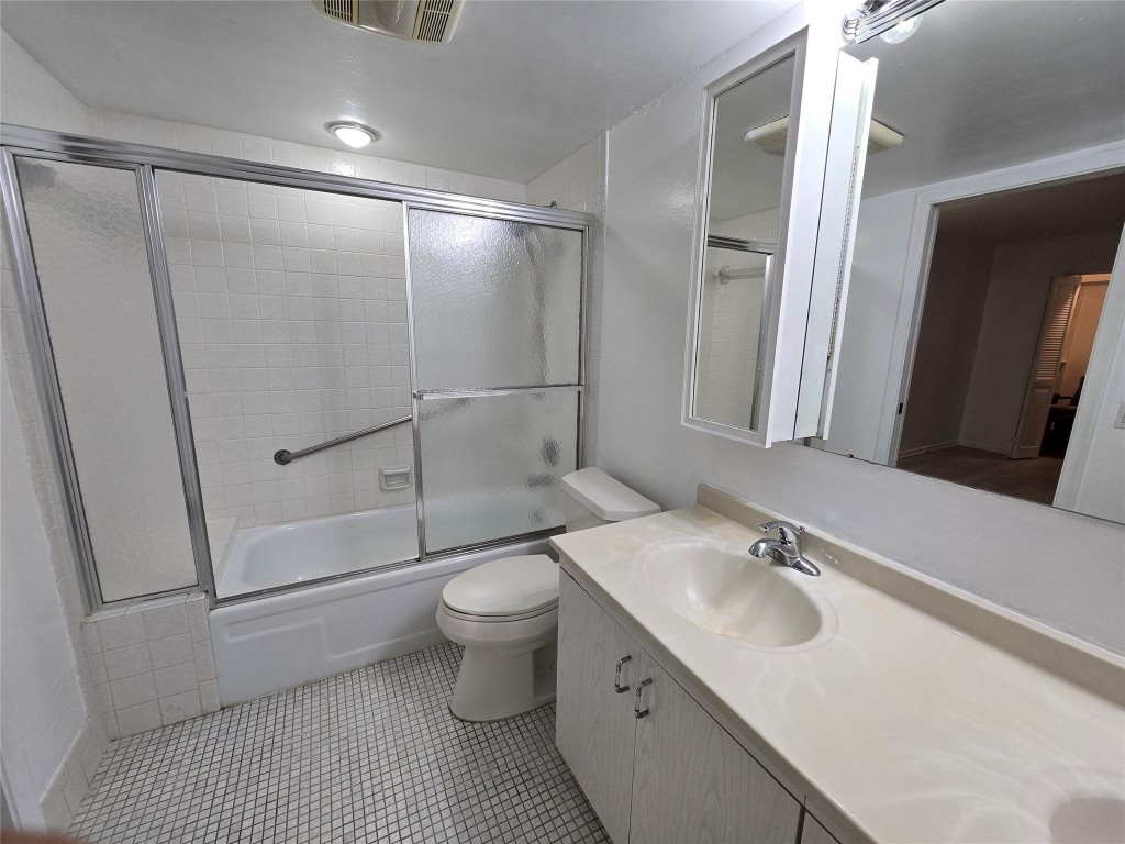 Lucaya Village II-D - Residential