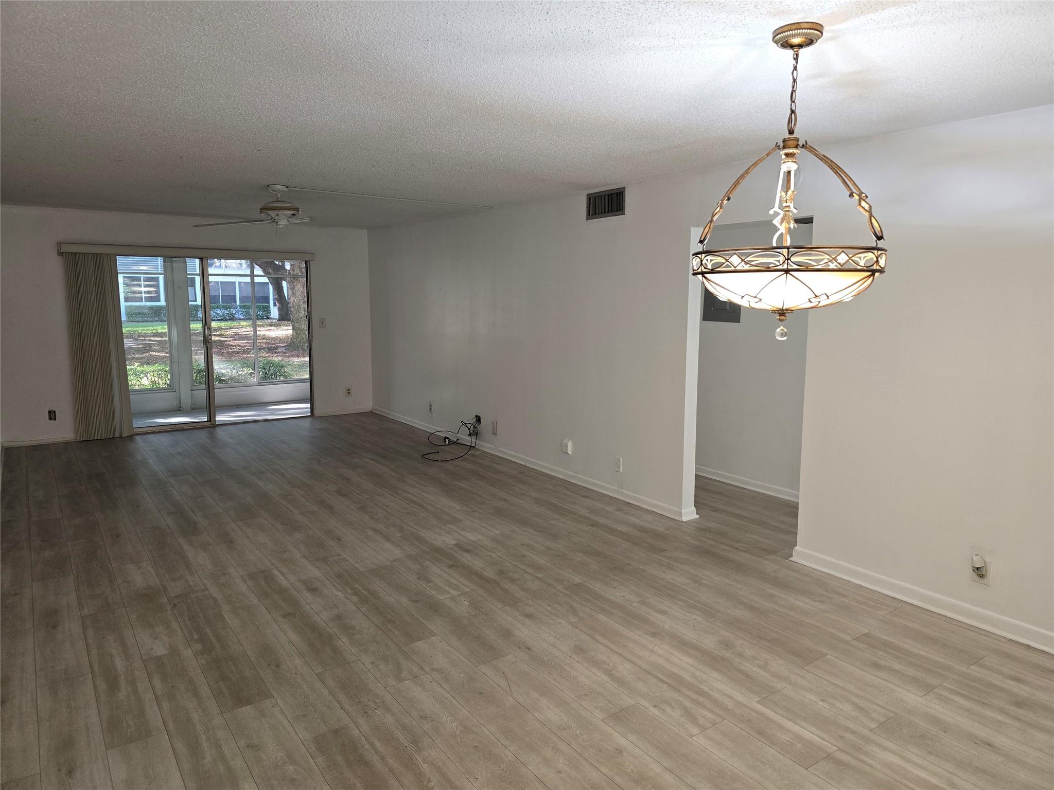 Lucaya Village II-D - Residential