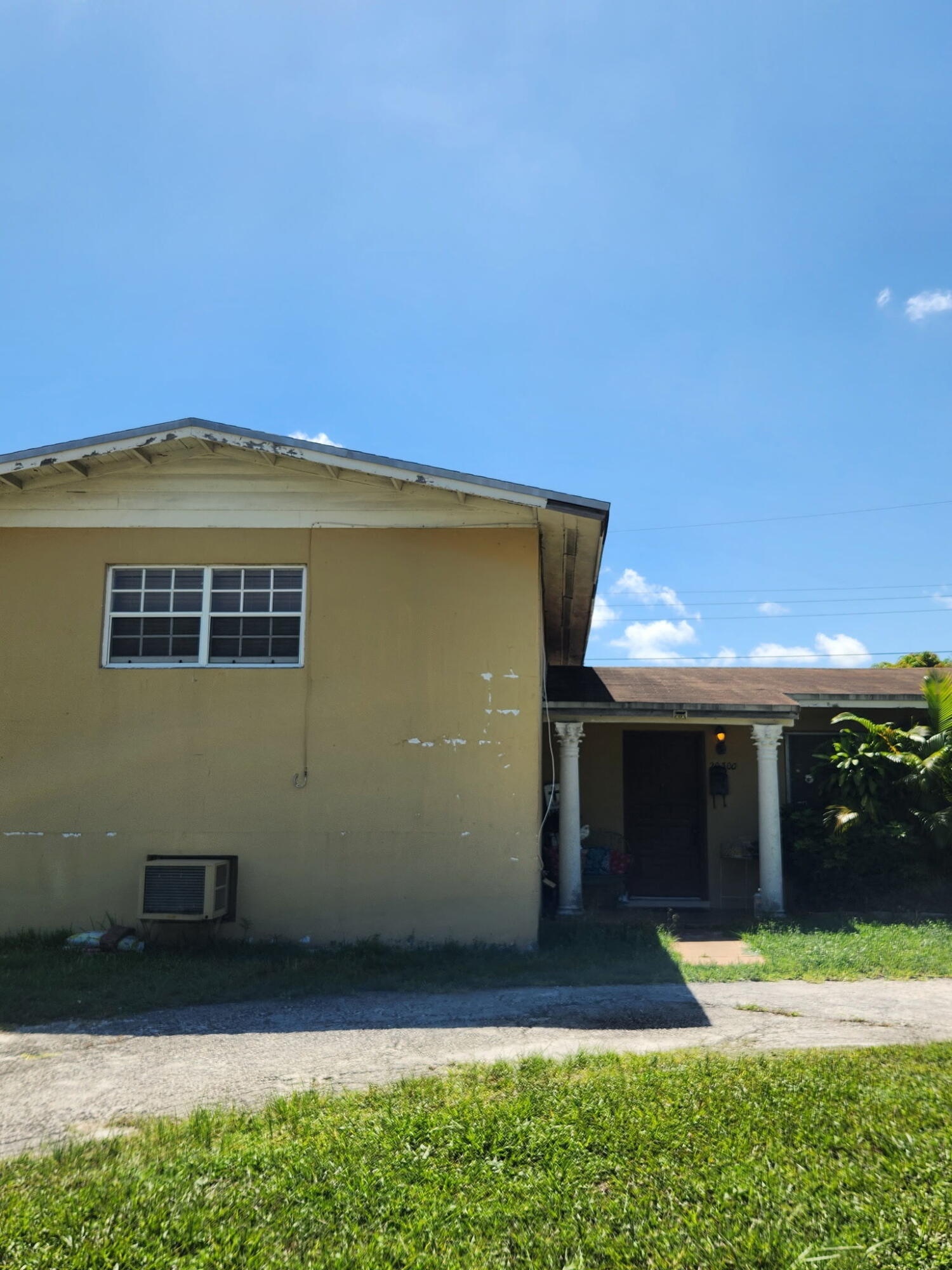 20300 NE 12TH Court