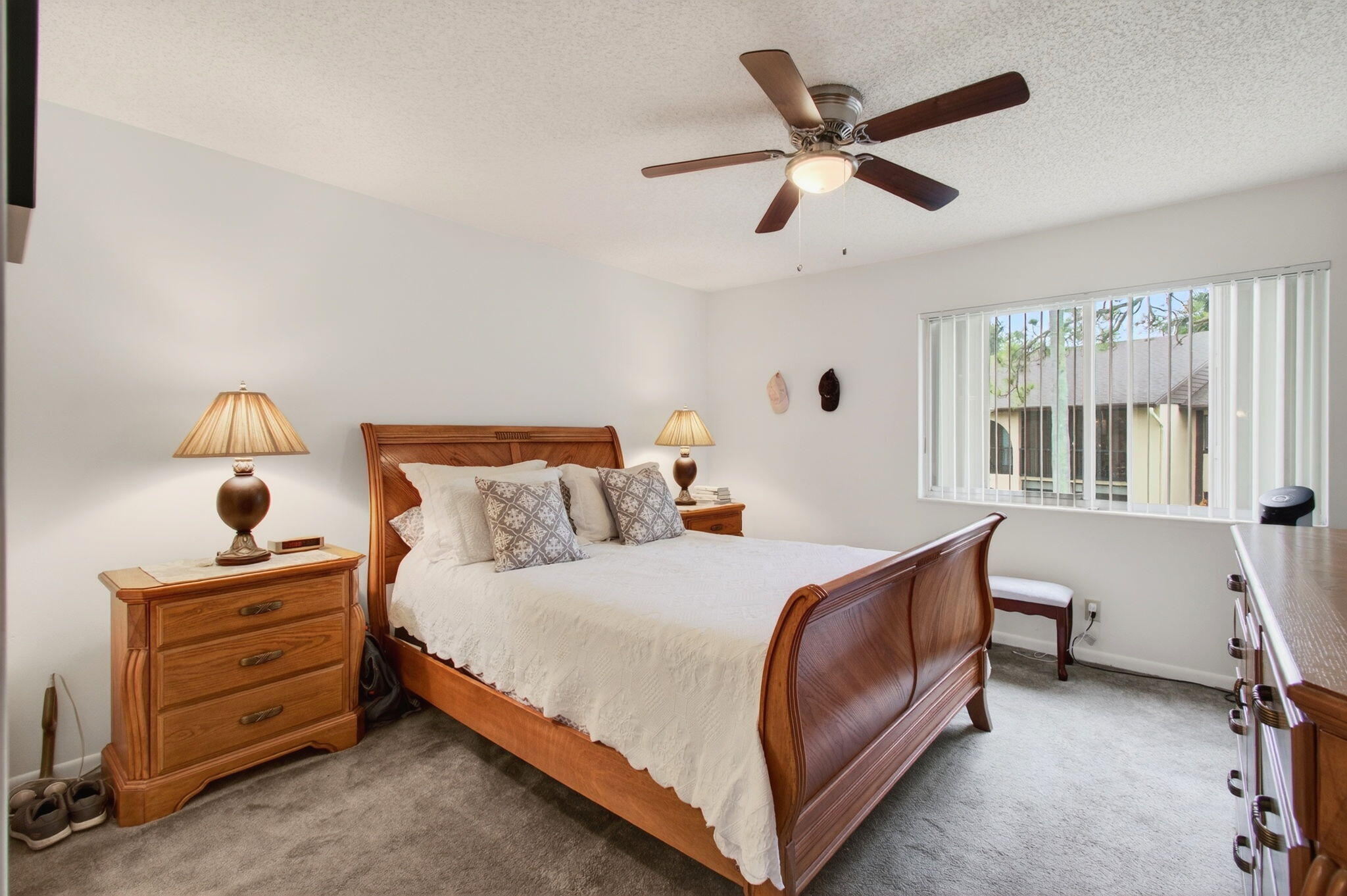 PINE RIDGE SOUTH IV CONDO - Residential