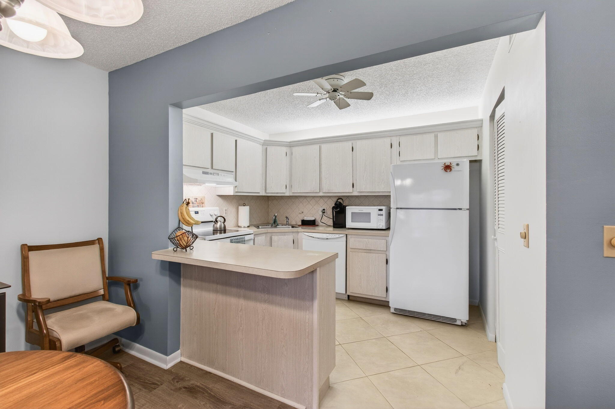 PINE RIDGE SOUTH IV CONDO - Residential