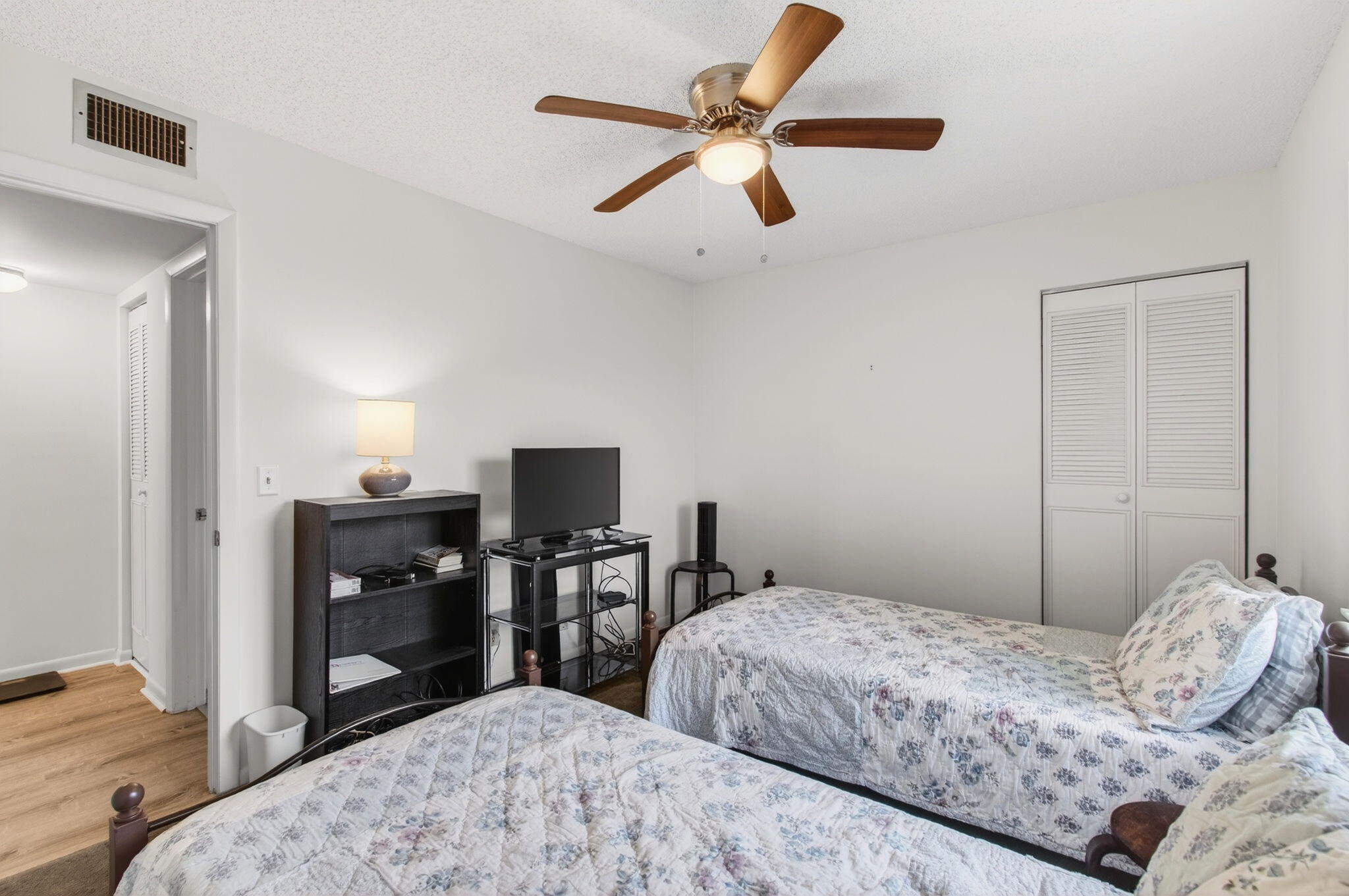 PINE RIDGE SOUTH IV CONDO - Residential