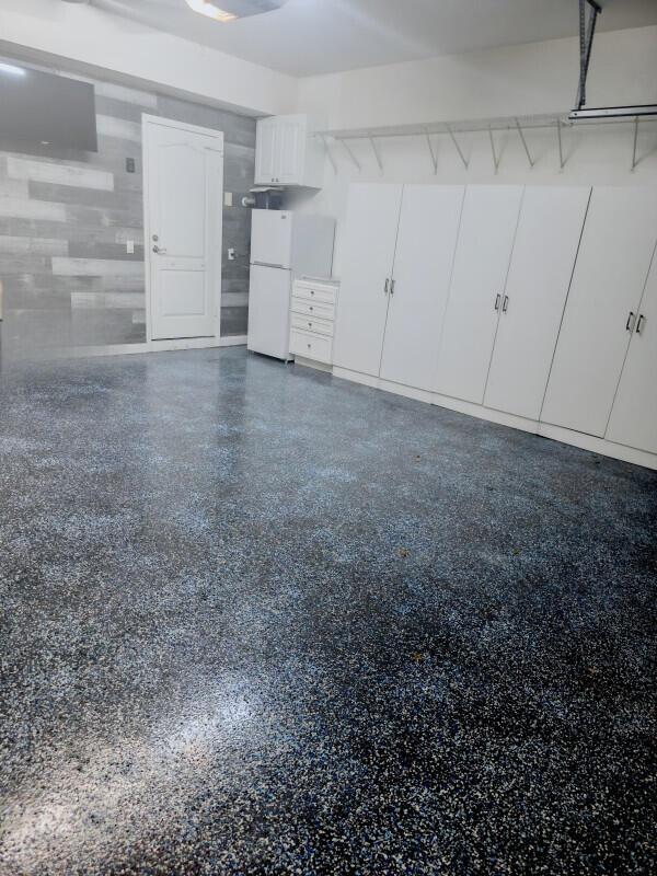 TEQUESTA OAKS - Residential Lease