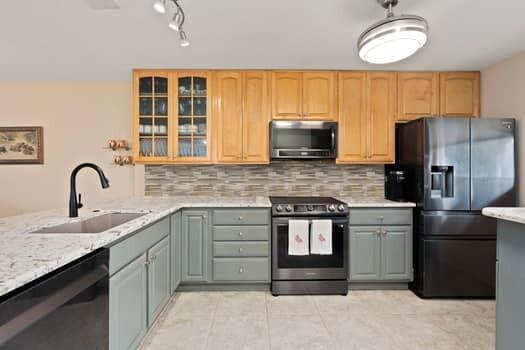 COLONNADES CONDOMINIUM NO - Residential