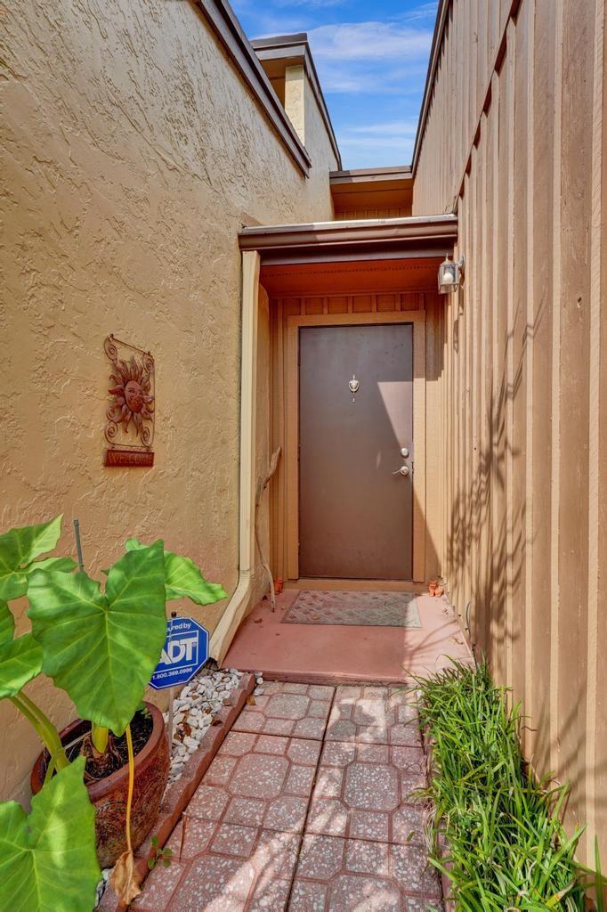 4169 SW 85th Ave