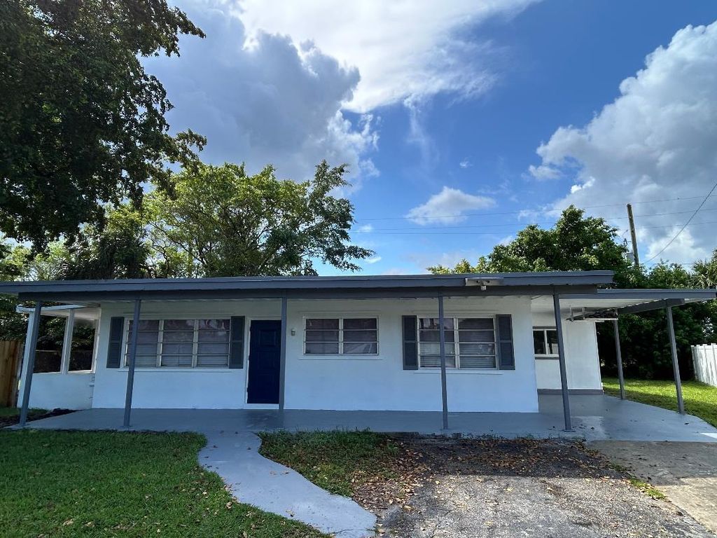 Photo of 5724 Seton Drive, Margate, FL 33063 (MLS # R11148168)