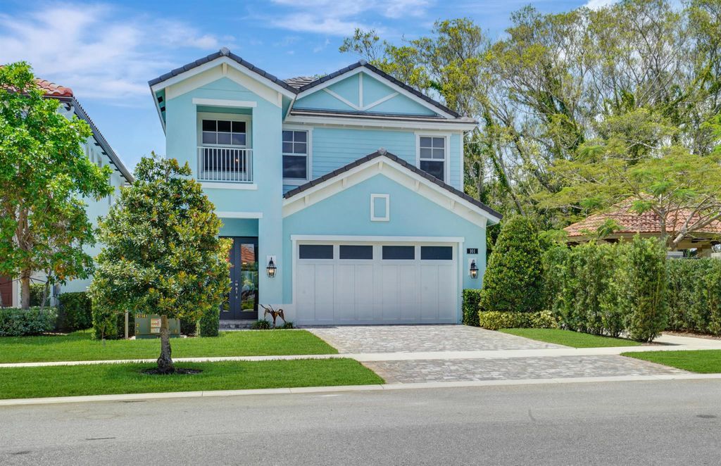 Photo of 101 Bonnette Hunt Club Lane, Palm Beach Gardens, FL 33418 (MLS # R10987460)