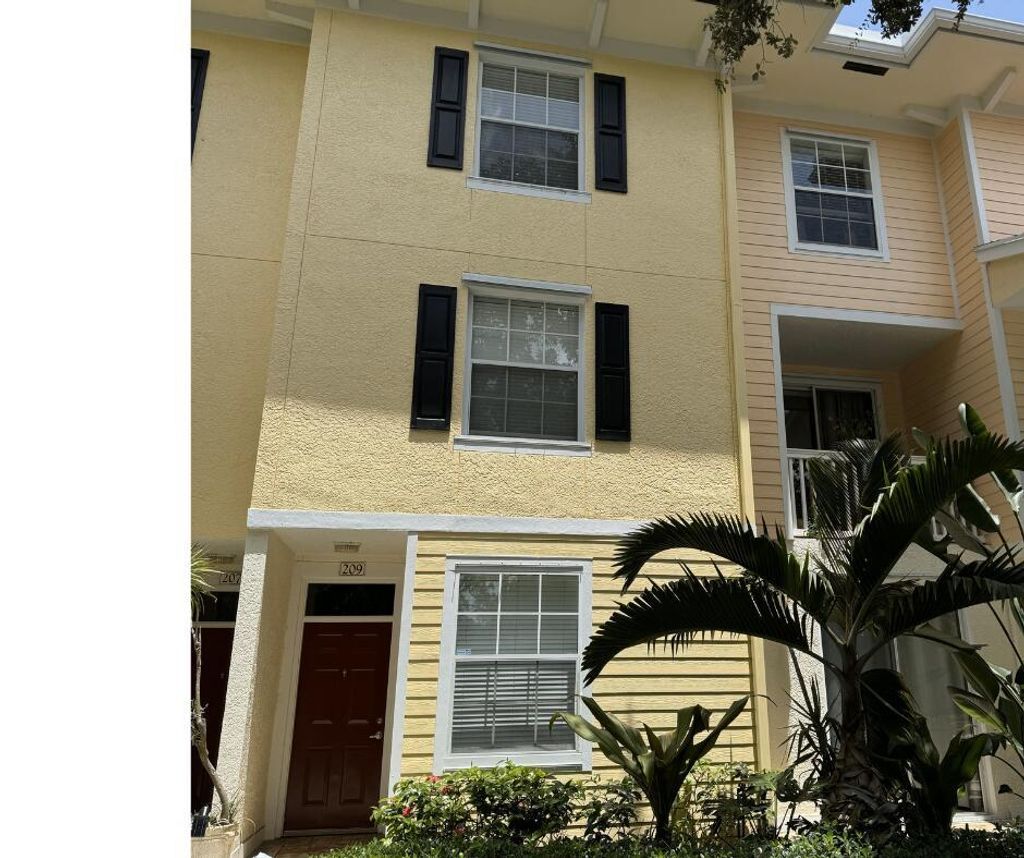 Photo of 175 Galicia Way, Jupiter, FL 33458 (MLS # R11000665)