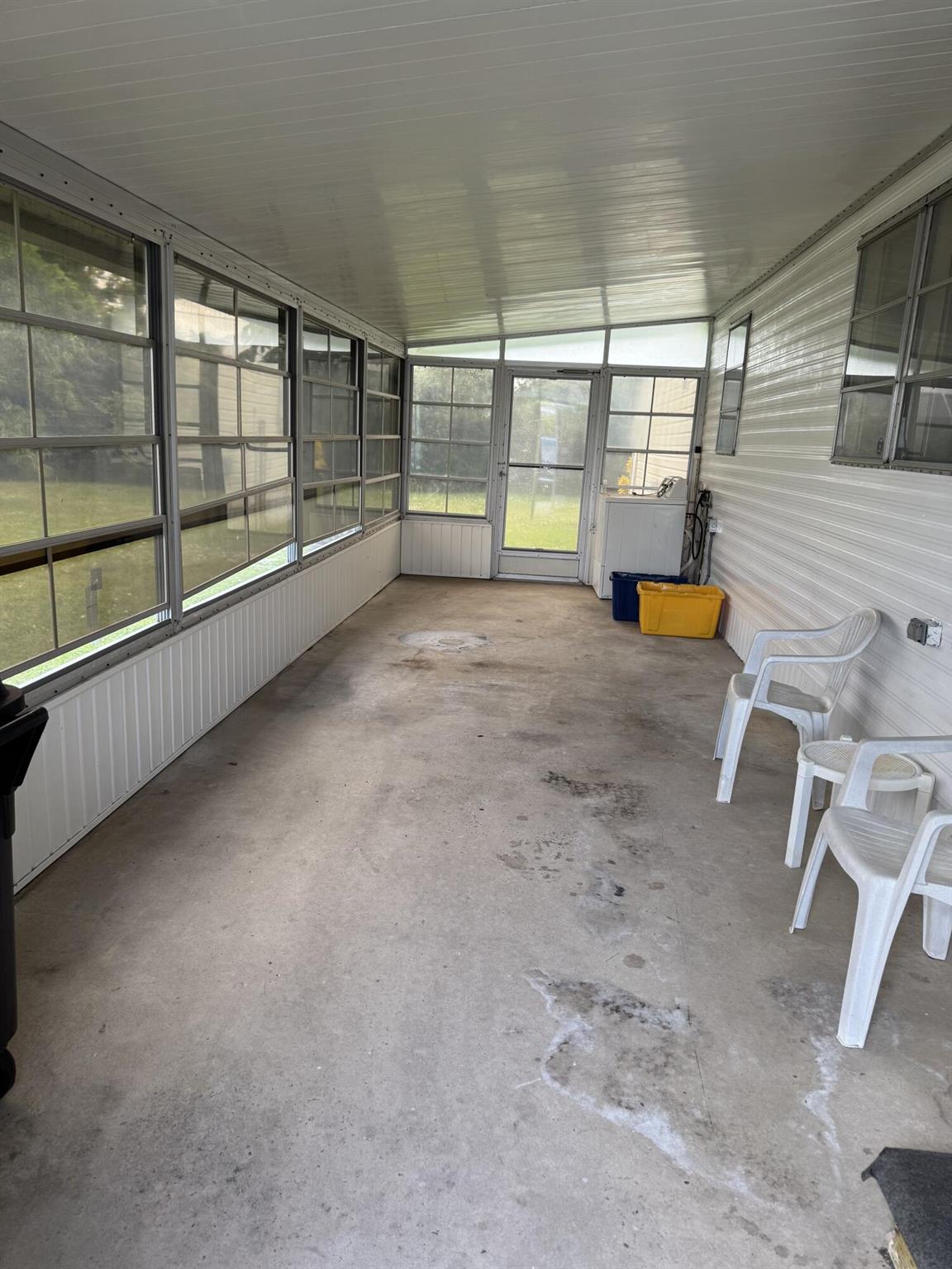 WOODBRIDGE MOBILE VILLAGE - Residential