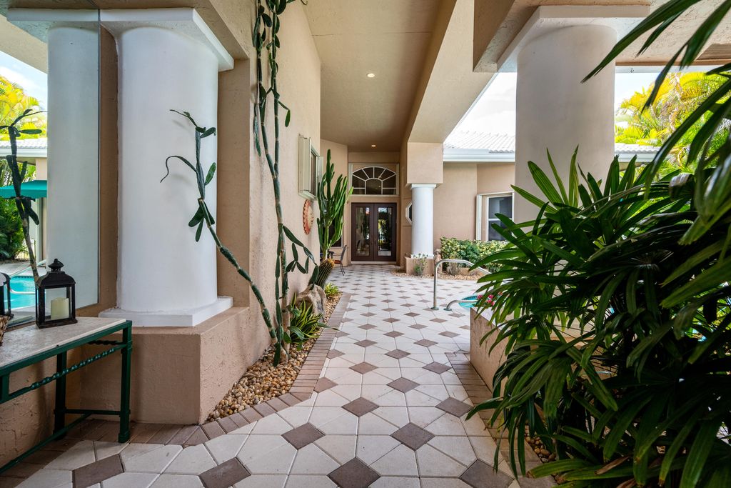 Photo of 22872 La Corniche Way, Boca Raton, FL 33433 (MLS # R10986767)