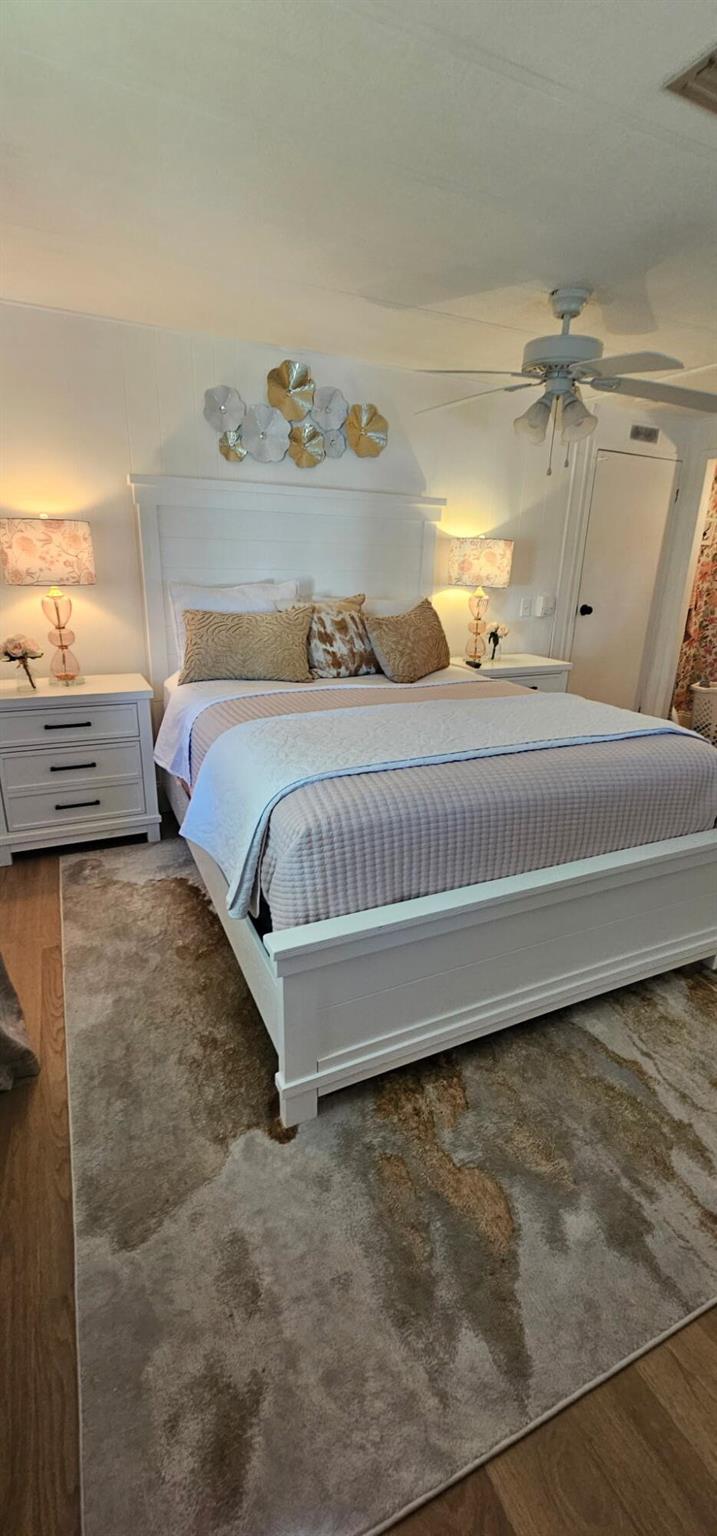 Spanish Lakes - Residential