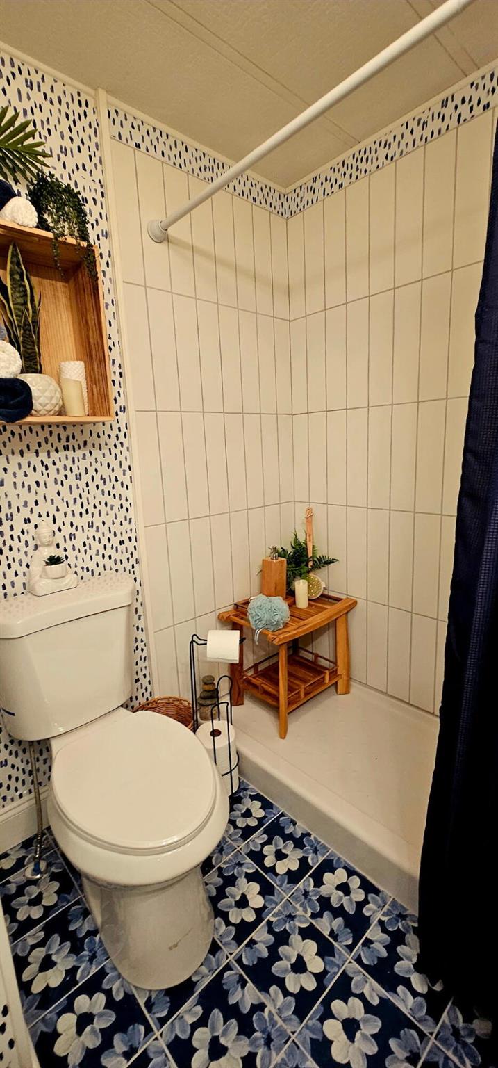 Spanish Lakes - Residential