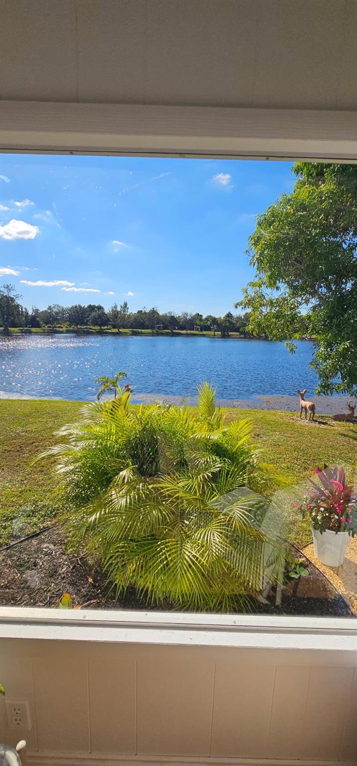 Spanish Lakes - Residential