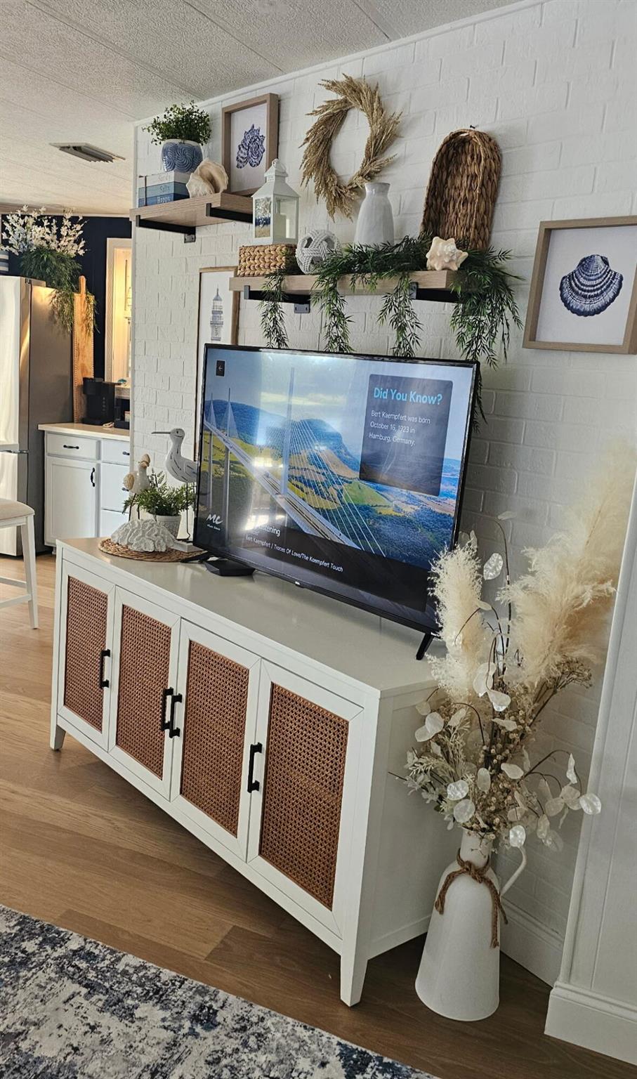 Spanish Lakes - Residential