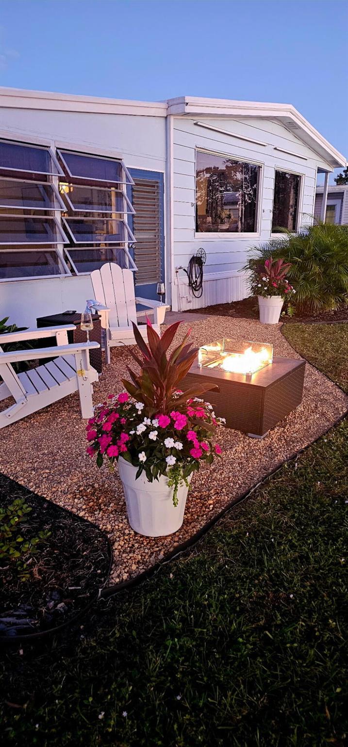 Spanish Lakes - Residential