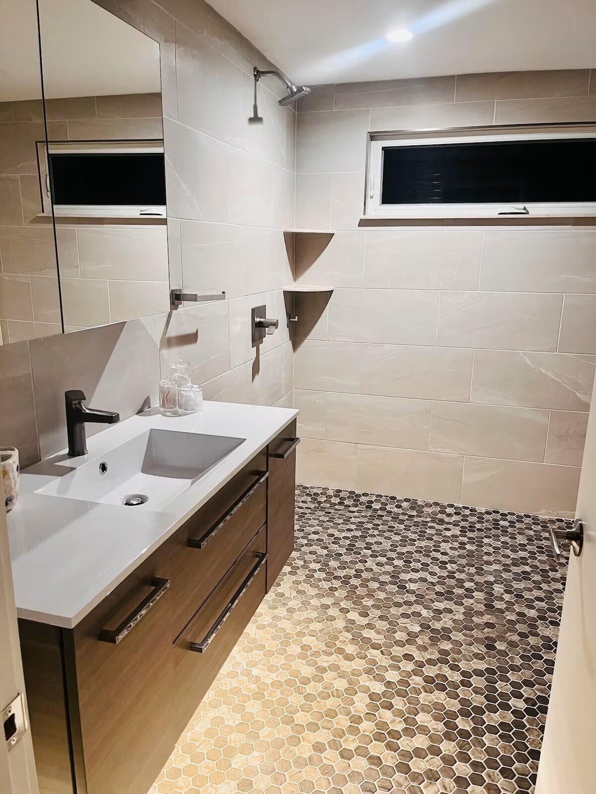 RIVERSIDE DRIVE PARK - Residential Lease