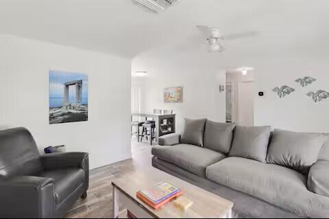 RIVERSIDE DRIVE PARK - Residential Lease