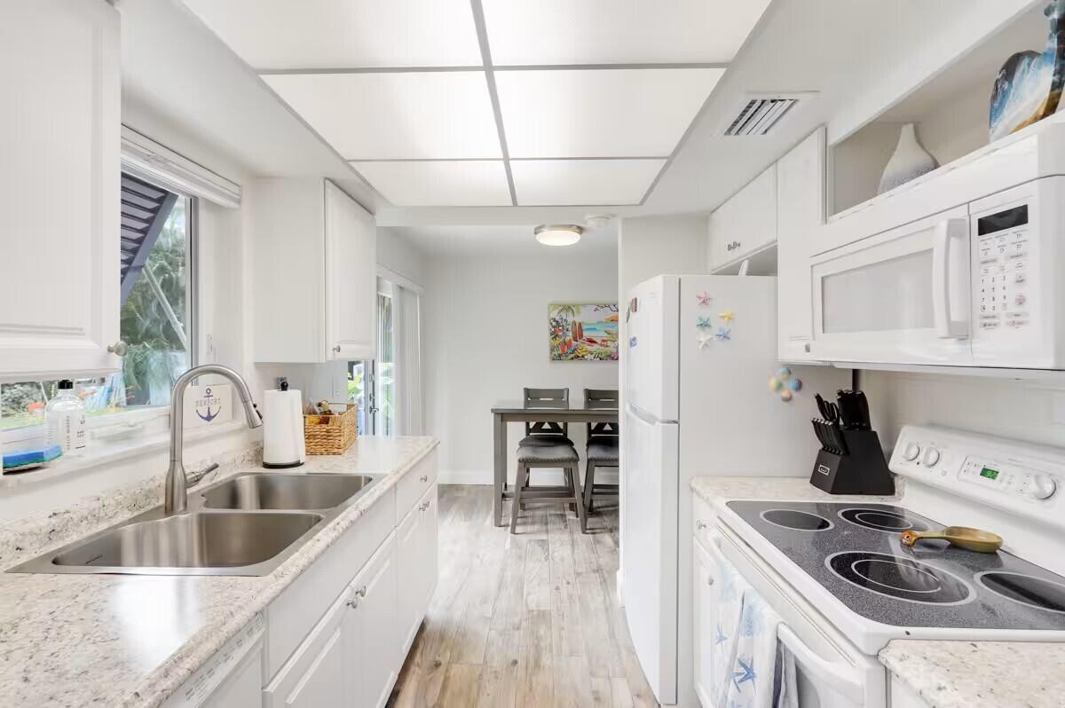 RIVERSIDE DRIVE PARK - Residential Lease