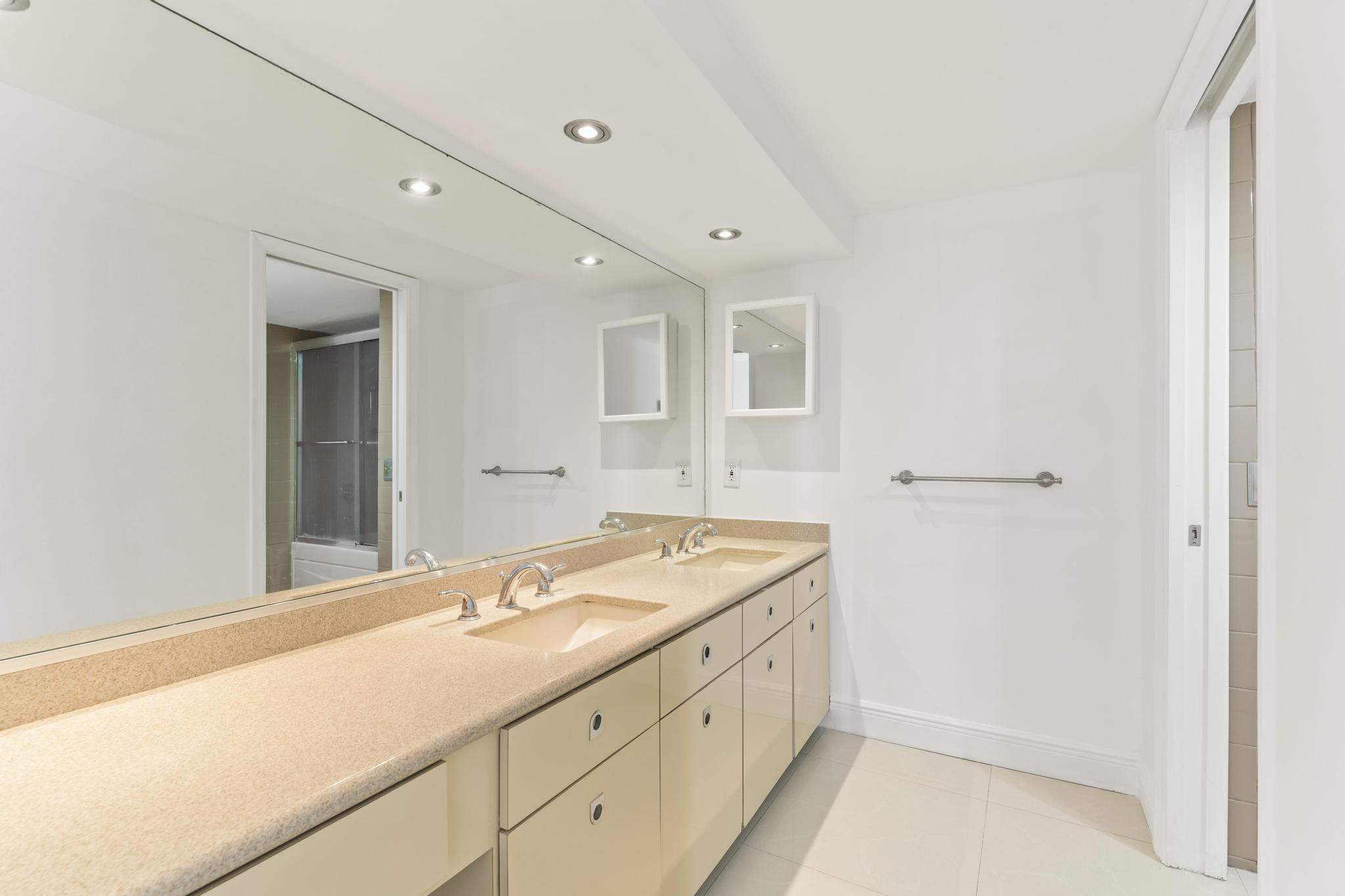 OLD PORT COVE CONDO THREE - Residential