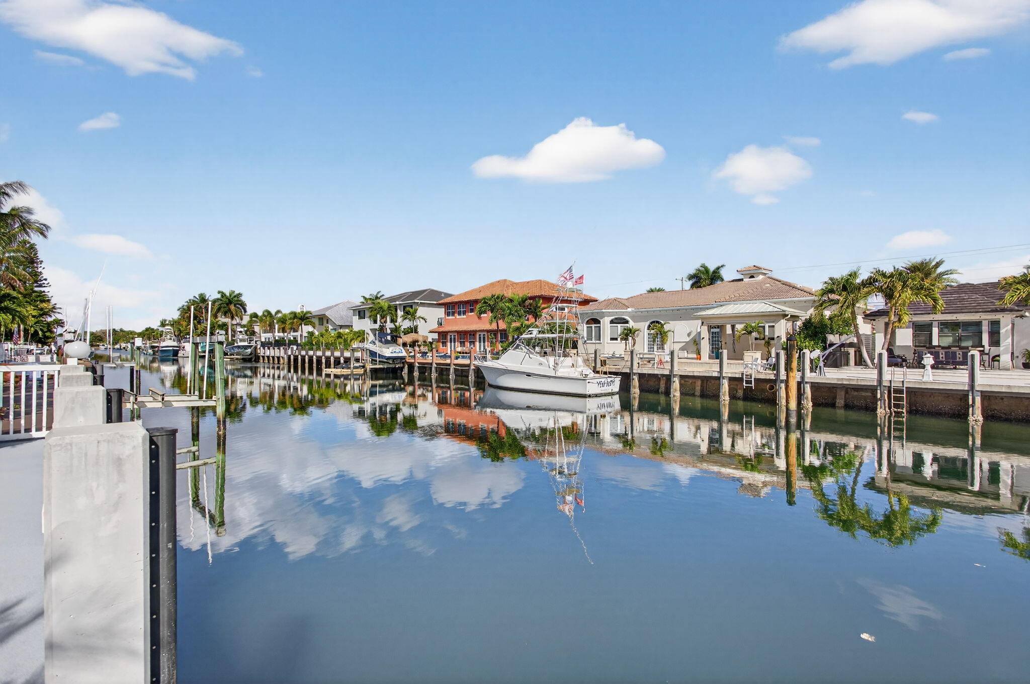 Coral Key Villas - Residential