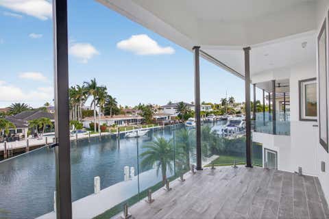 Tiny photo for 2641 NE 48th Street, Lighthouse Point, FL 33064 (MLS # B26015239)