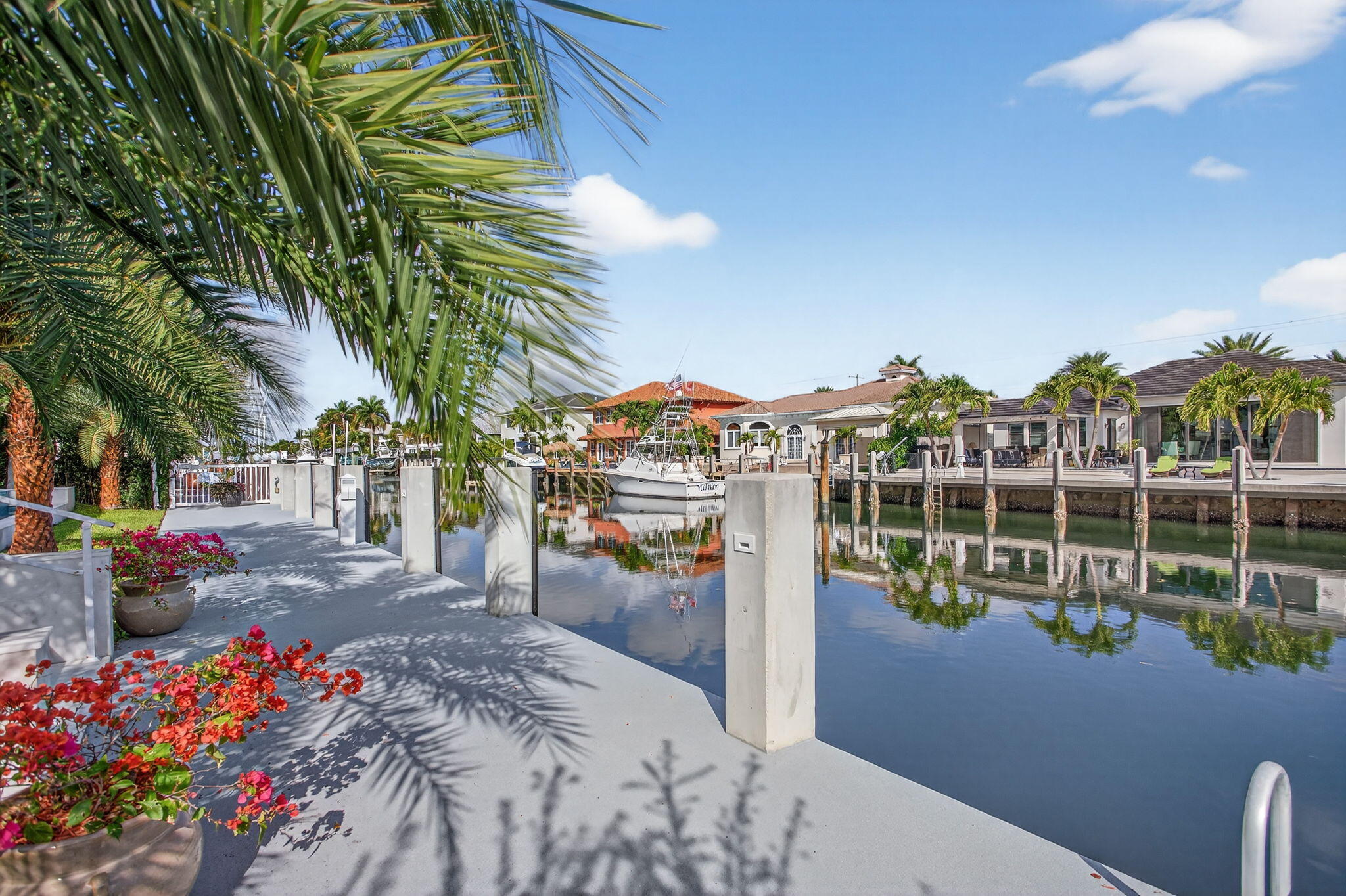 Coral Key Villas - Residential