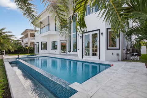 Tiny photo for 2641 NE 48th Street, Lighthouse Point, FL 33064 (MLS # B26015239)