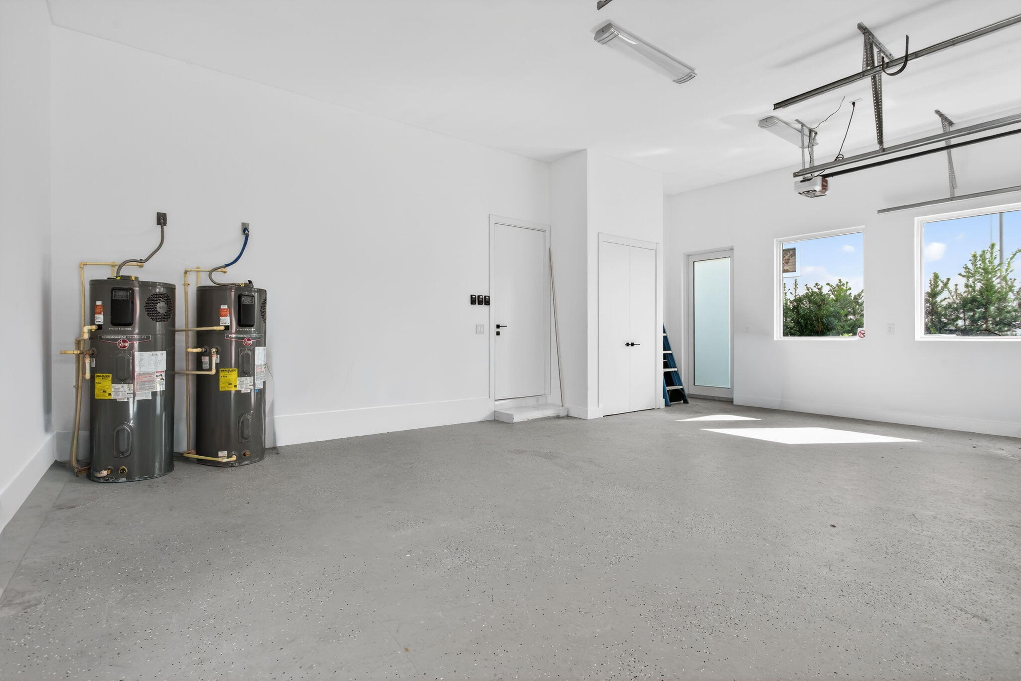 Coral Key Villas - Residential