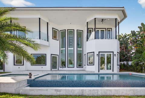 Tiny photo for 2641 NE 48th Street, Lighthouse Point, FL 33064 (MLS # B26015239)