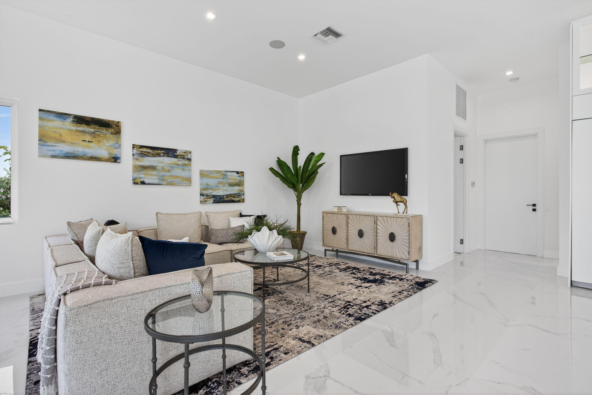 Coral Key Villas - Residential