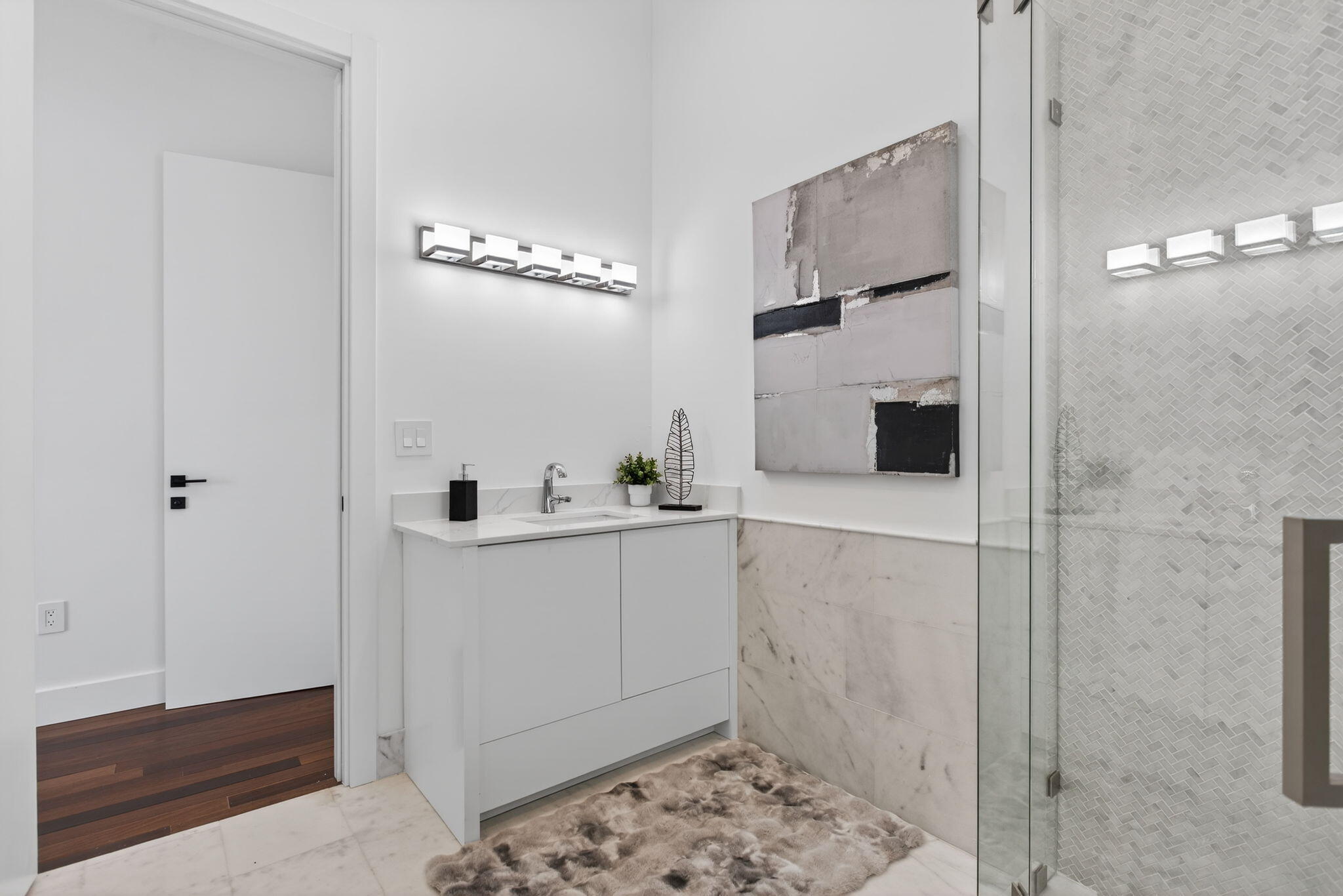 Coral Key Villas - Residential