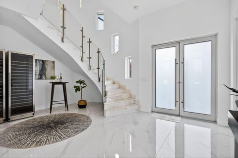Tiny photo for 2641 NE 48th Street, Lighthouse Point, FL 33064 (MLS # B26015239)