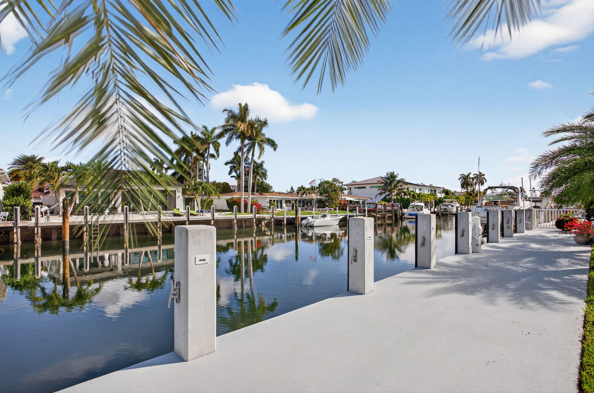 Coral Key Villas - Residential