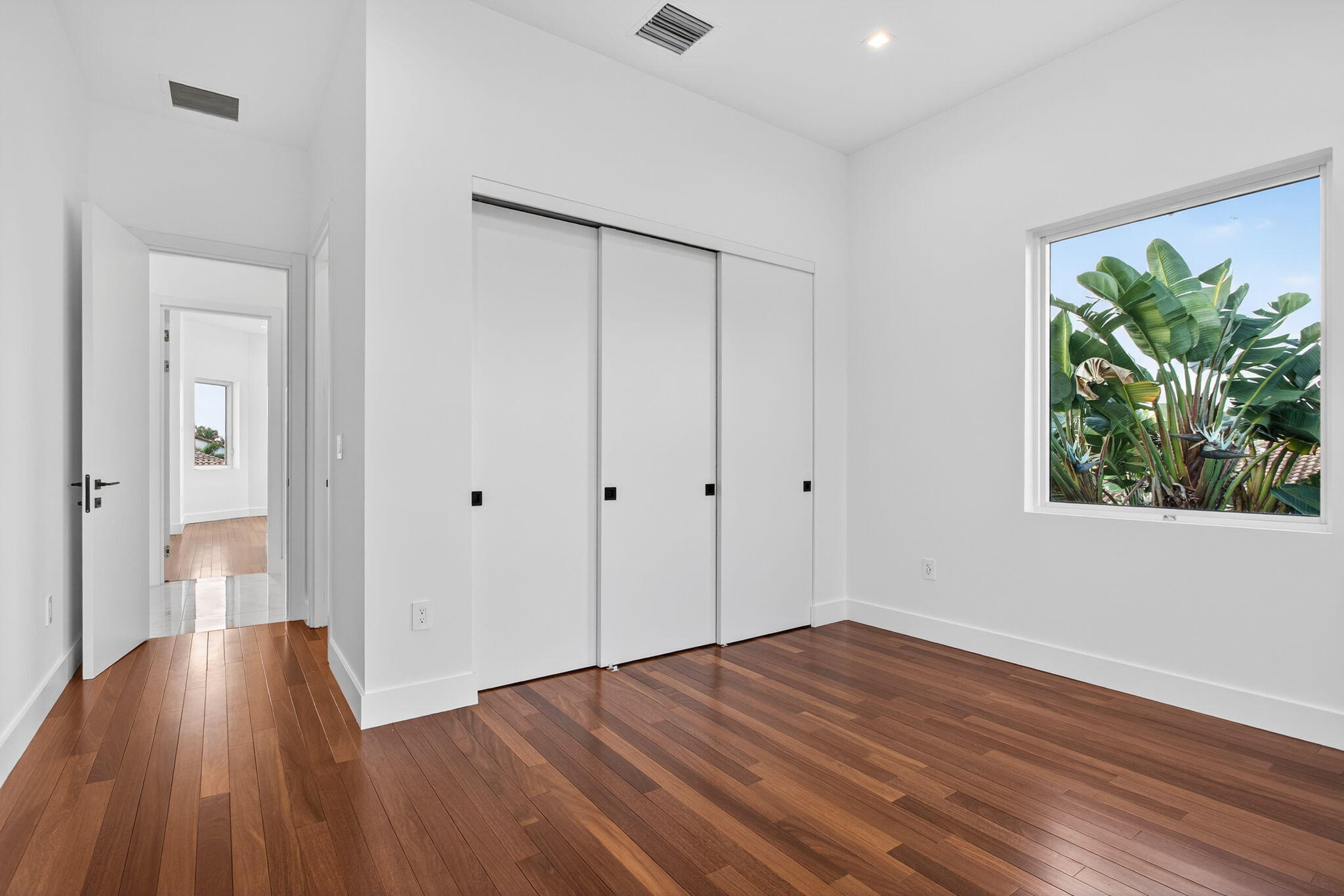 Coral Key Villas - Residential