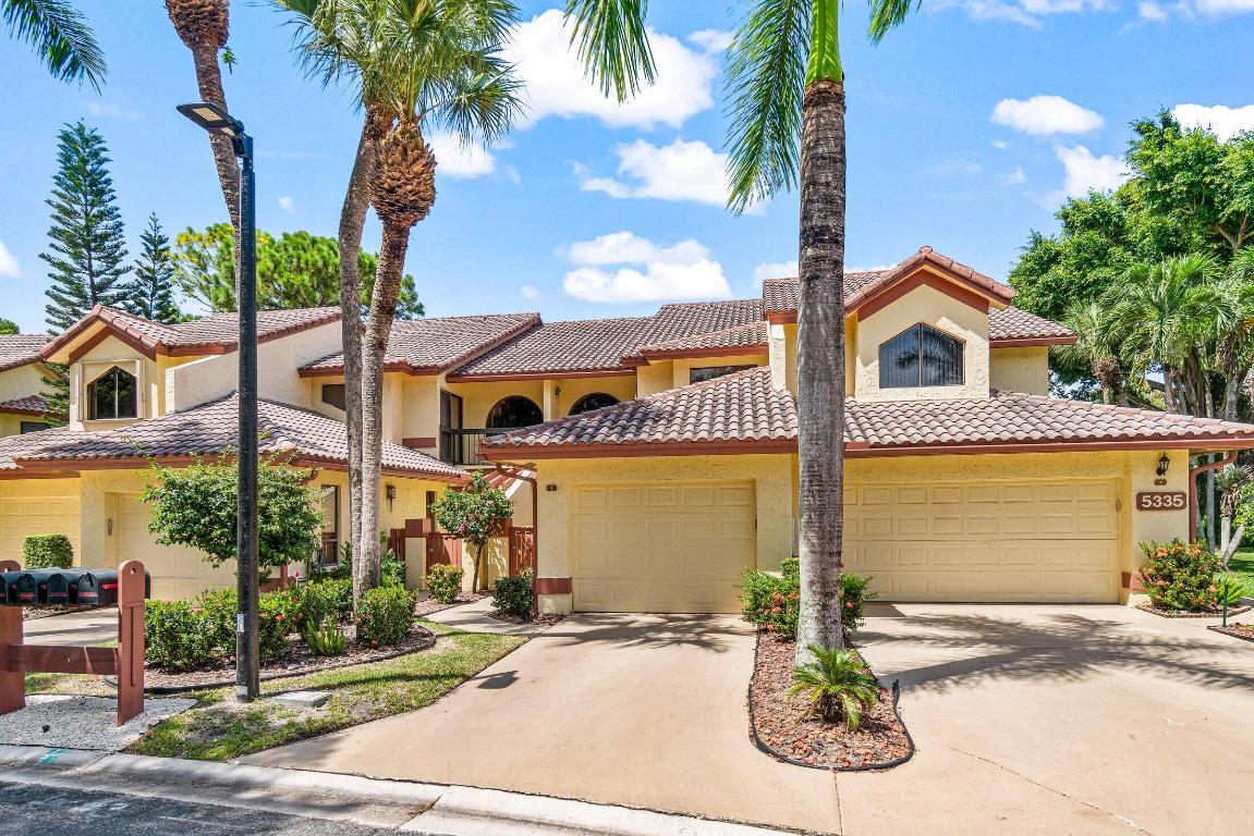 5335 10th Fairway Drive 3