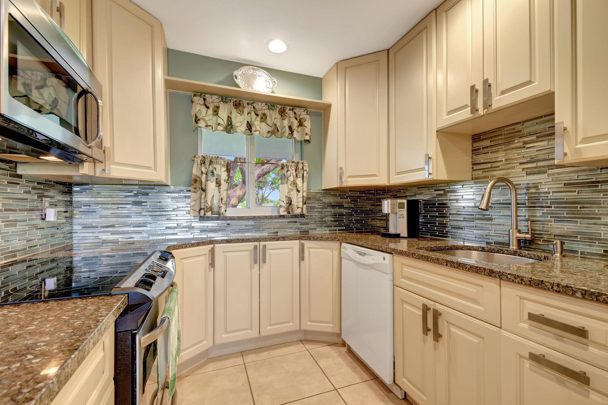 LEISUREVILLE GOLF VIEW - Residential