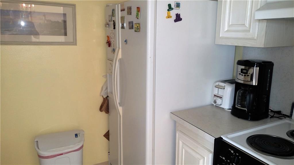 POMPANO BEACH CLUB CONDO - Residential Lease