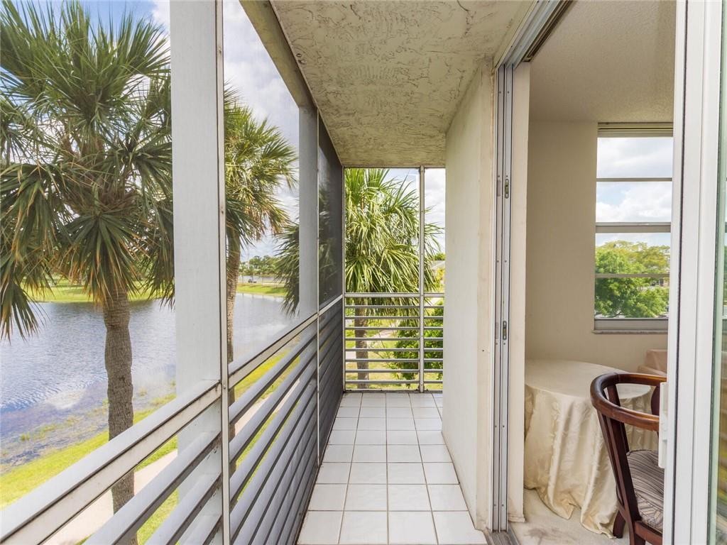 PALM AIRE COUNRTY CLUB - Residential