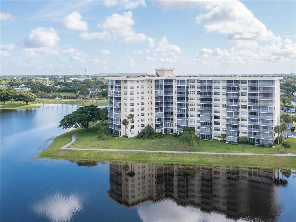 PALM AIRE COUNRTY CLUB - Residential