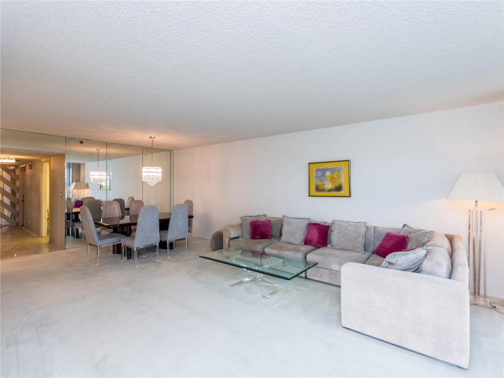 PALM AIRE COUNRTY CLUB - Residential