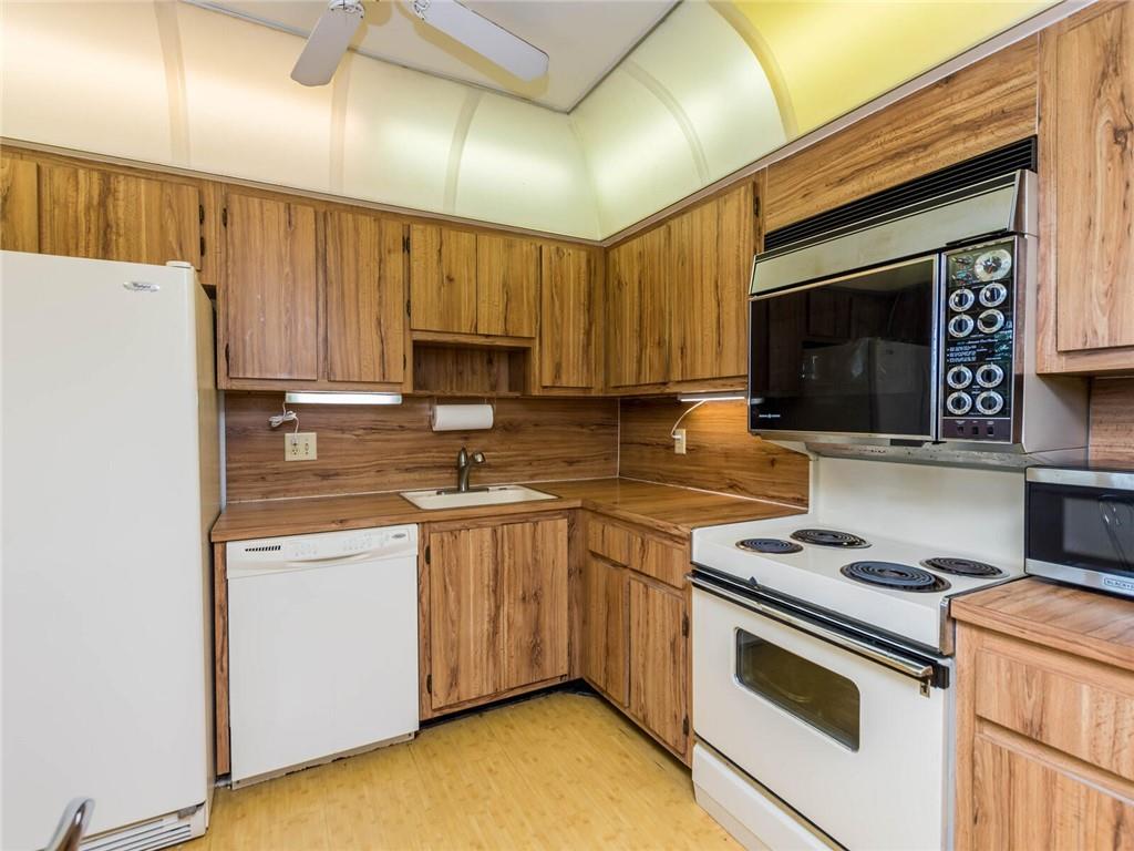 PALM AIRE COUNRTY CLUB - Residential