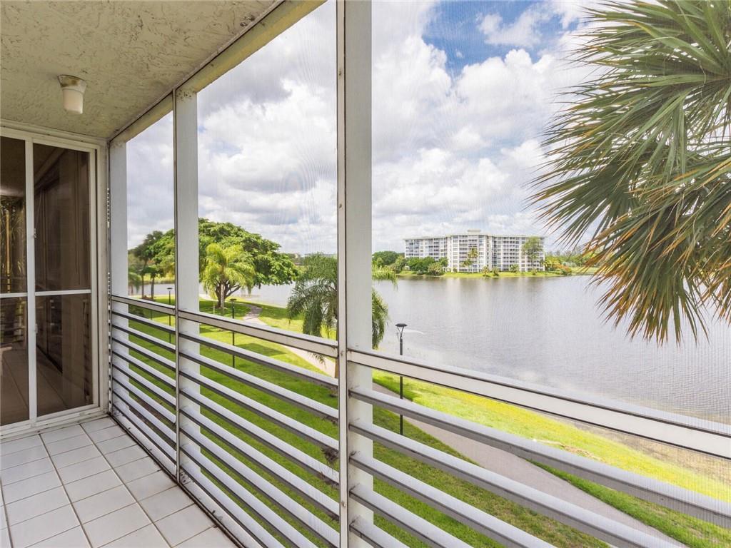 PALM AIRE COUNRTY CLUB - Residential