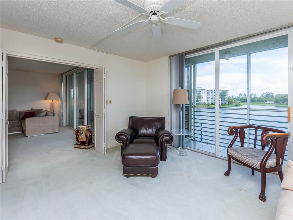 PALM AIRE COUNRTY CLUB - Residential