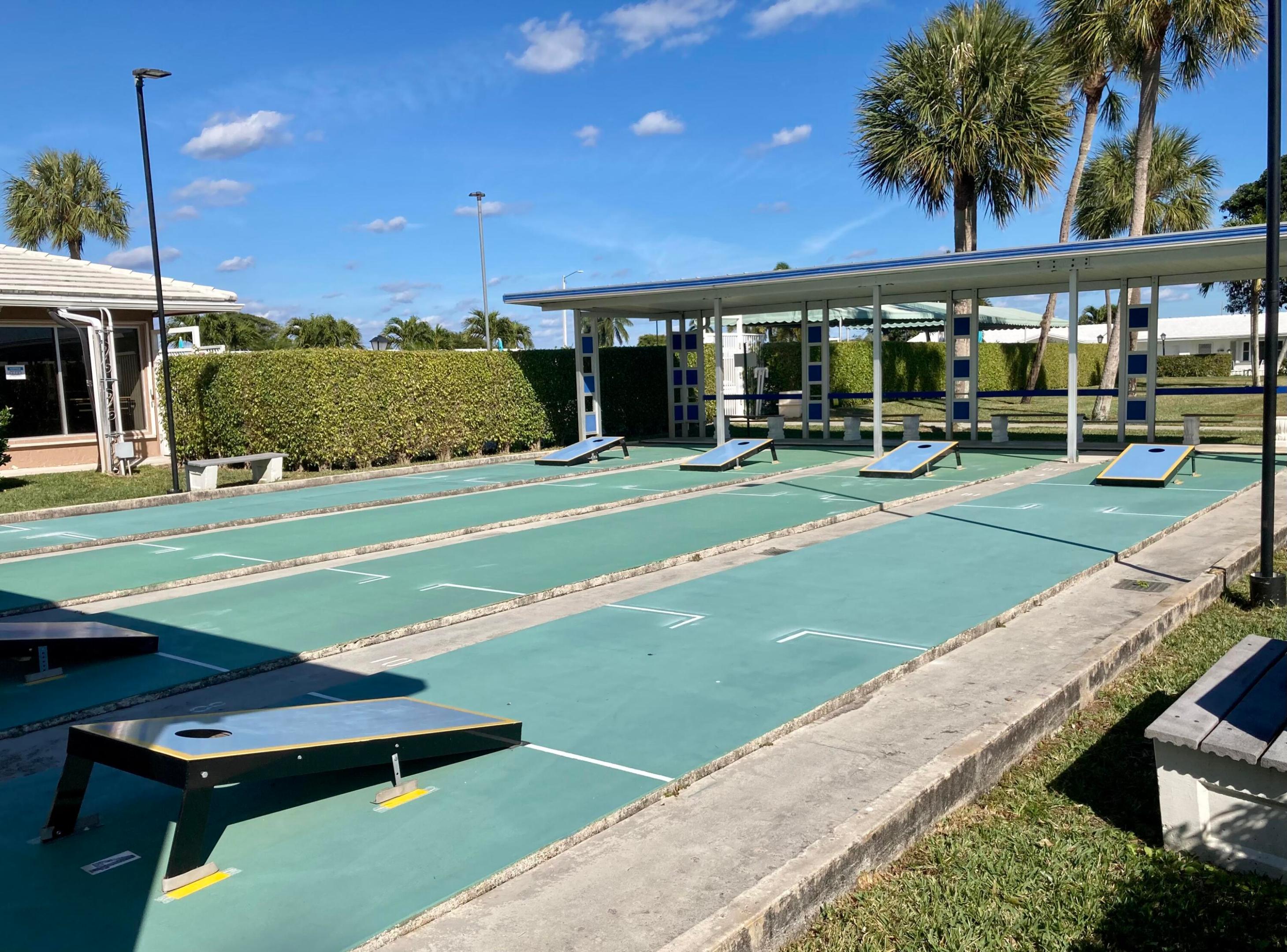 PALM BEACH LEISUREVILLE REPLAT - Residential