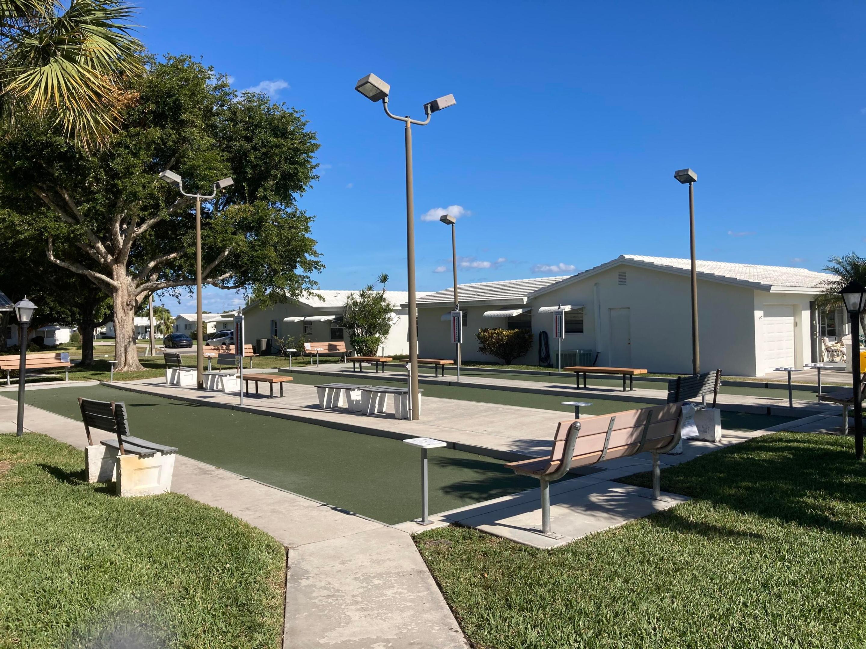 PALM BEACH LEISUREVILLE REPLAT - Residential