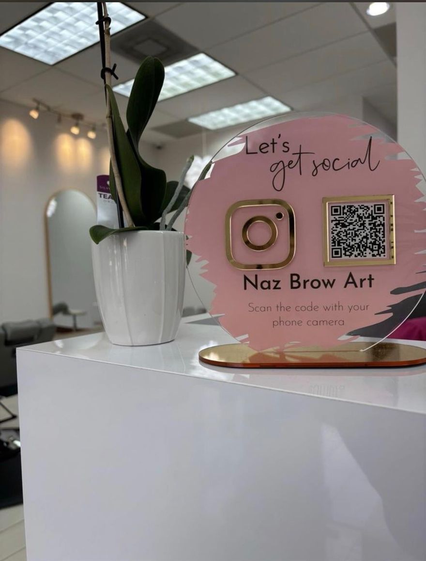 Prime business opportunity within a high-traffic Coral Springs brow salon. Large private room available for nail technicians, massage therapists, estheticians, or beauty professionals. Rent is inclusive of water and electricity. Tenant may customize the interior space at their own expense to suit specific business needs, subject to landlord approval and plaza regulations. The location offers excellent visibility, strong foot traffic, and abundant free parking. Perfect for an independent professional looking to establish a brand in a thriving environment with minimal overhead."