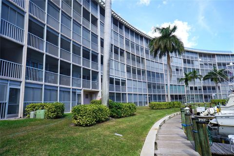 A home in Deerfield Beach