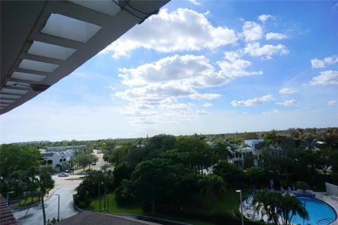 A home in Deerfield Beach