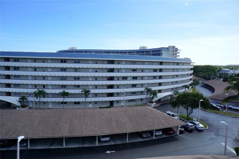 A home in Deerfield Beach