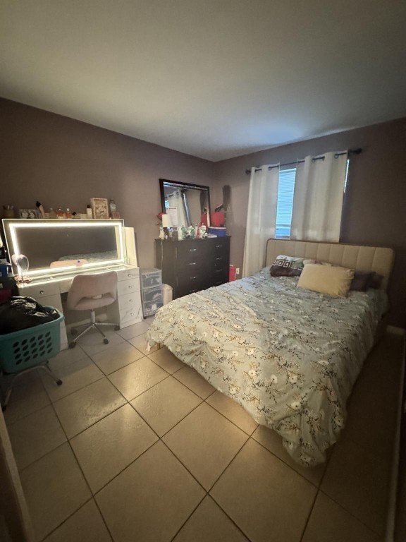 The Courts at Oakland Par - Residential